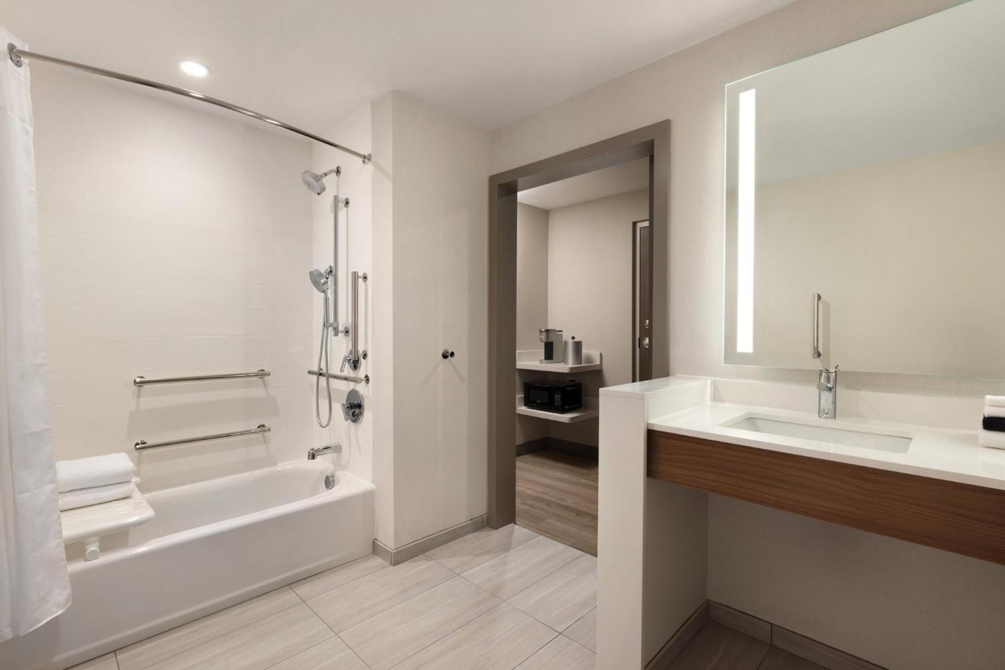 Holiday Inn Express Cape Canaveral By Ihg Esterno foto